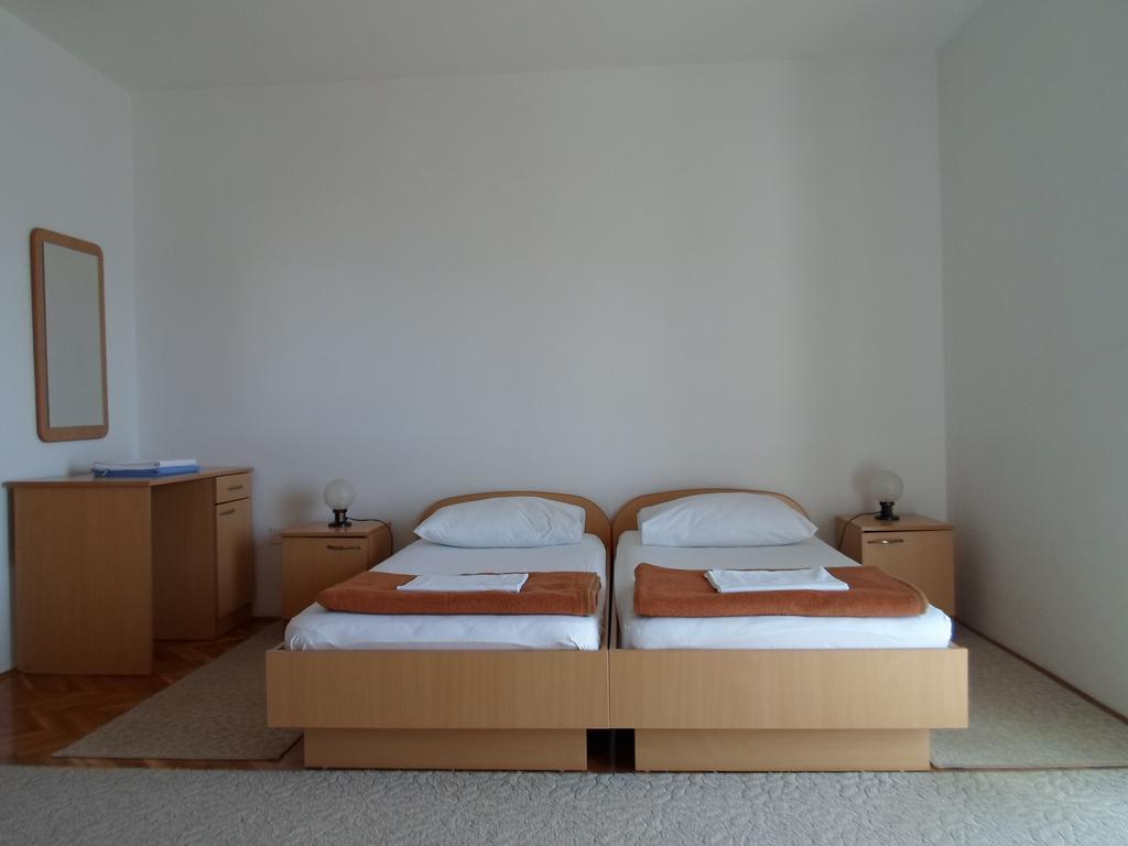 Apartments Branko นิน ภายนอก รูปภาพ